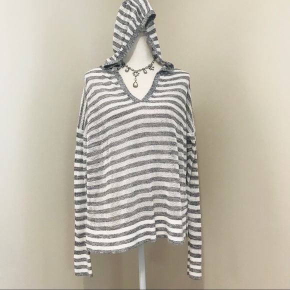 LOFT Tops - LOFT Linen Blend Top